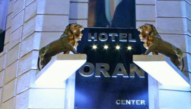 Hotel Oran Center ภายนอก รูปภาพ