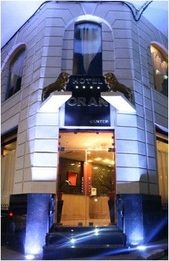 Hotel Oran Center ภายนอก รูปภาพ